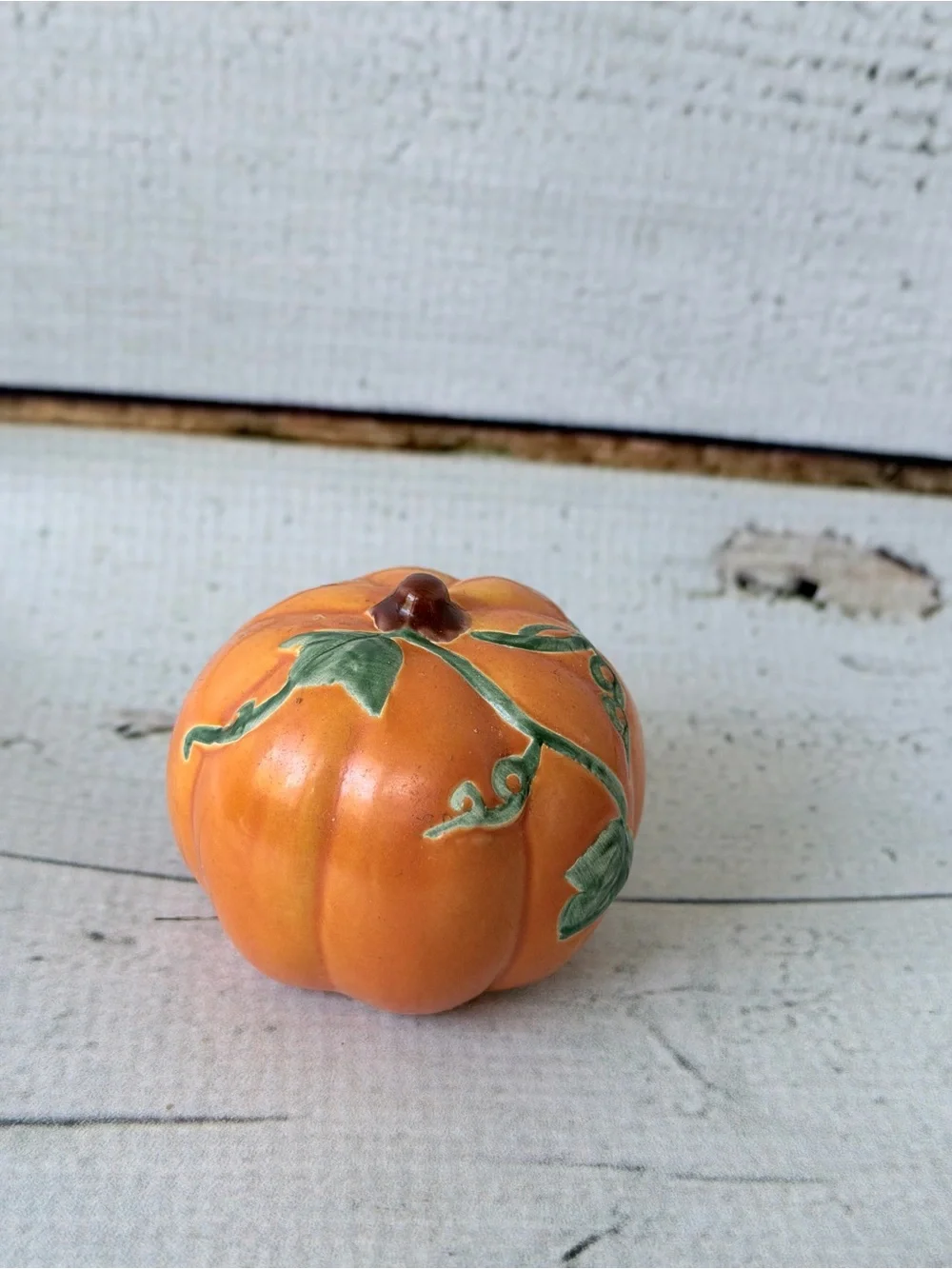 Orange Pumpkin Ceramic Salt and Pepper Shakers - Decorative Fall Kitchen Set